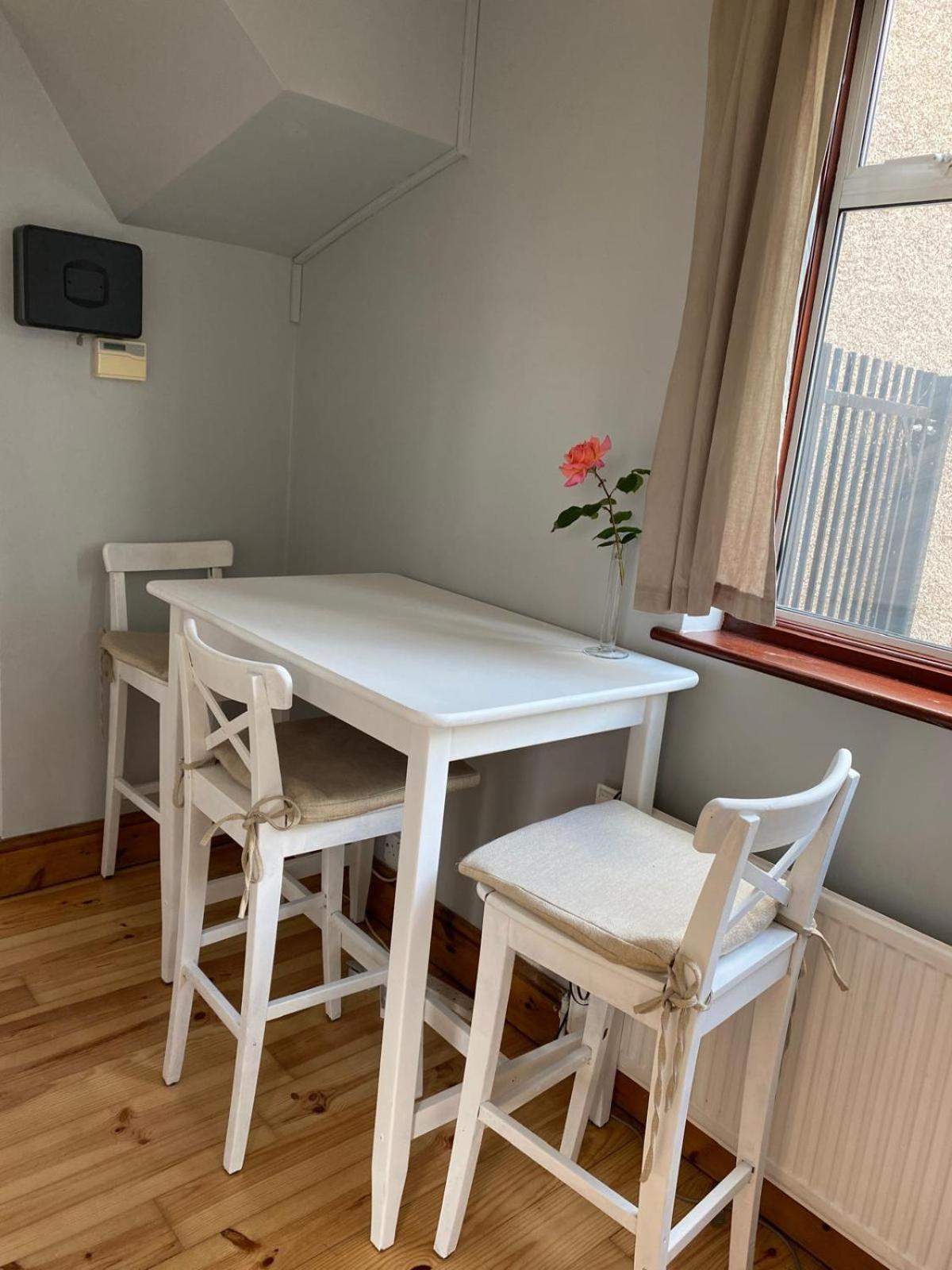 Lovely Rooms In West London Northolt  Dış mekan fotoğraf